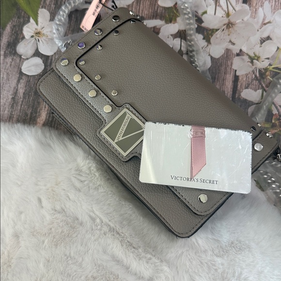 VICTORIA'S SECRET The Victoria Micro Crossbody Bag Beige Silver Studs - Picture 5 of 5
